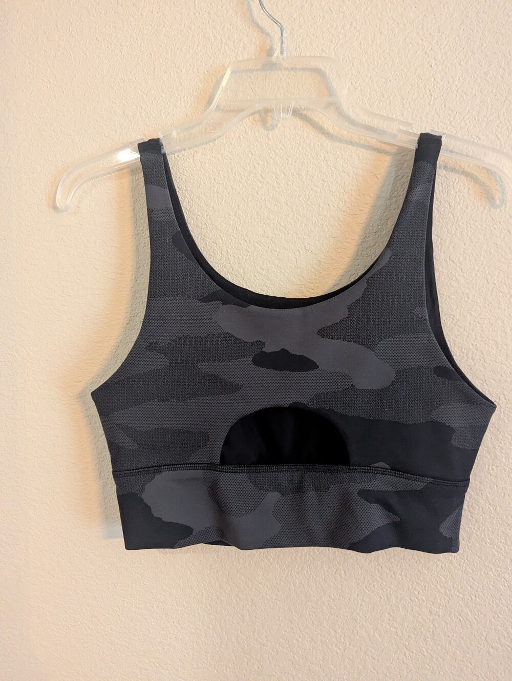 Aerie (Offline) Women’s Black Gray Camo Seamless Sports Bra